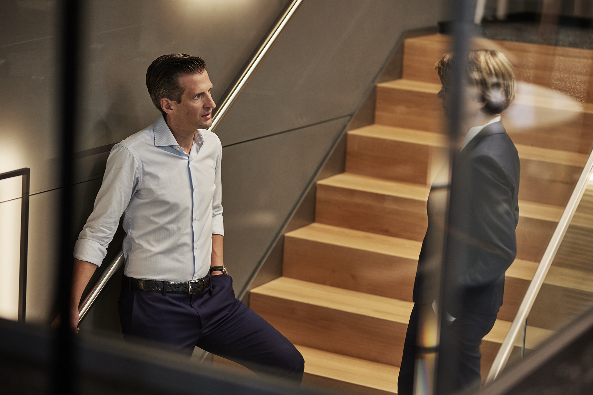 Auf dem Bild sind Dominikus Wagner (Mitgründer und Fondsmanager) und Sabine Schumann (Vertriebsdirektorin) zu sehen