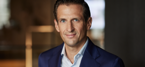 Auf dem Bild ist Dominikus Wagner, der Mitgründer und Fondsmanager von Wagner und Florack zu sehen