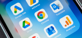 Nahaufnahme eines Smartphone-Bildschirms, der die Google-App-Icons in einem Ordner auf dem Homescreen anzeigt.