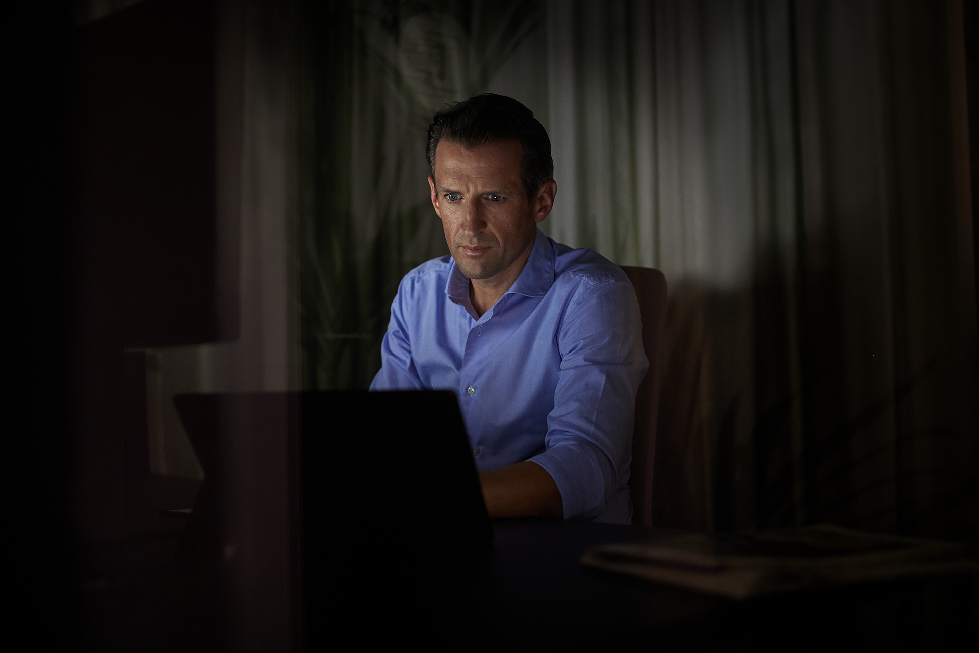 Auf dem Bild ist Dominikus Wagner, der Mitgründer und Fondsmanager von Wagner und Florack zu sehen