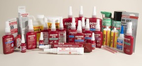 Auf dem Bild sind die Produkte von Loctite zu sehen.